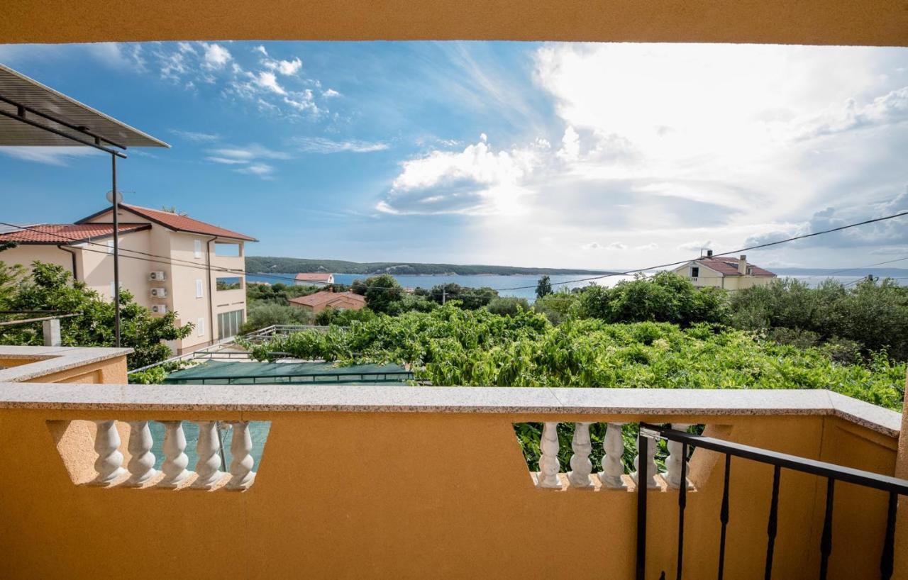 Apartments Makaus Supetarska Draga Ngoại thất bức ảnh